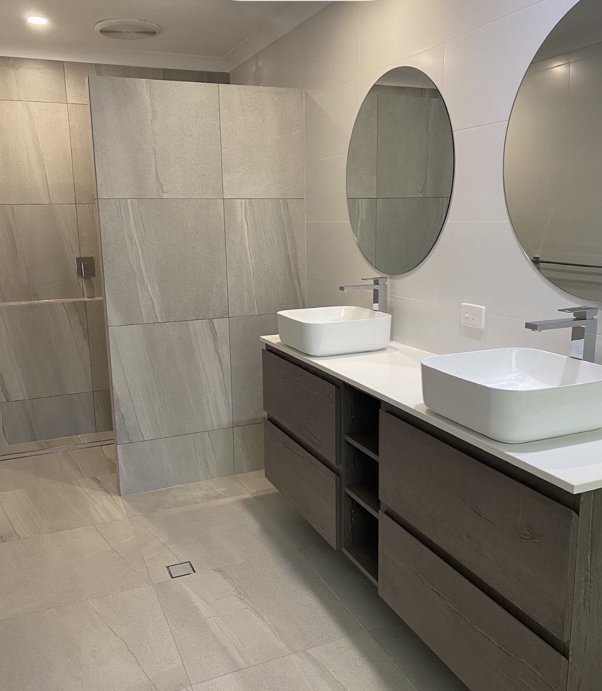 Double Basin Bathroom